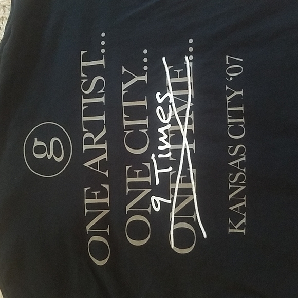 Garth Brooks concert short sleeve tee - Picture 5 of 5